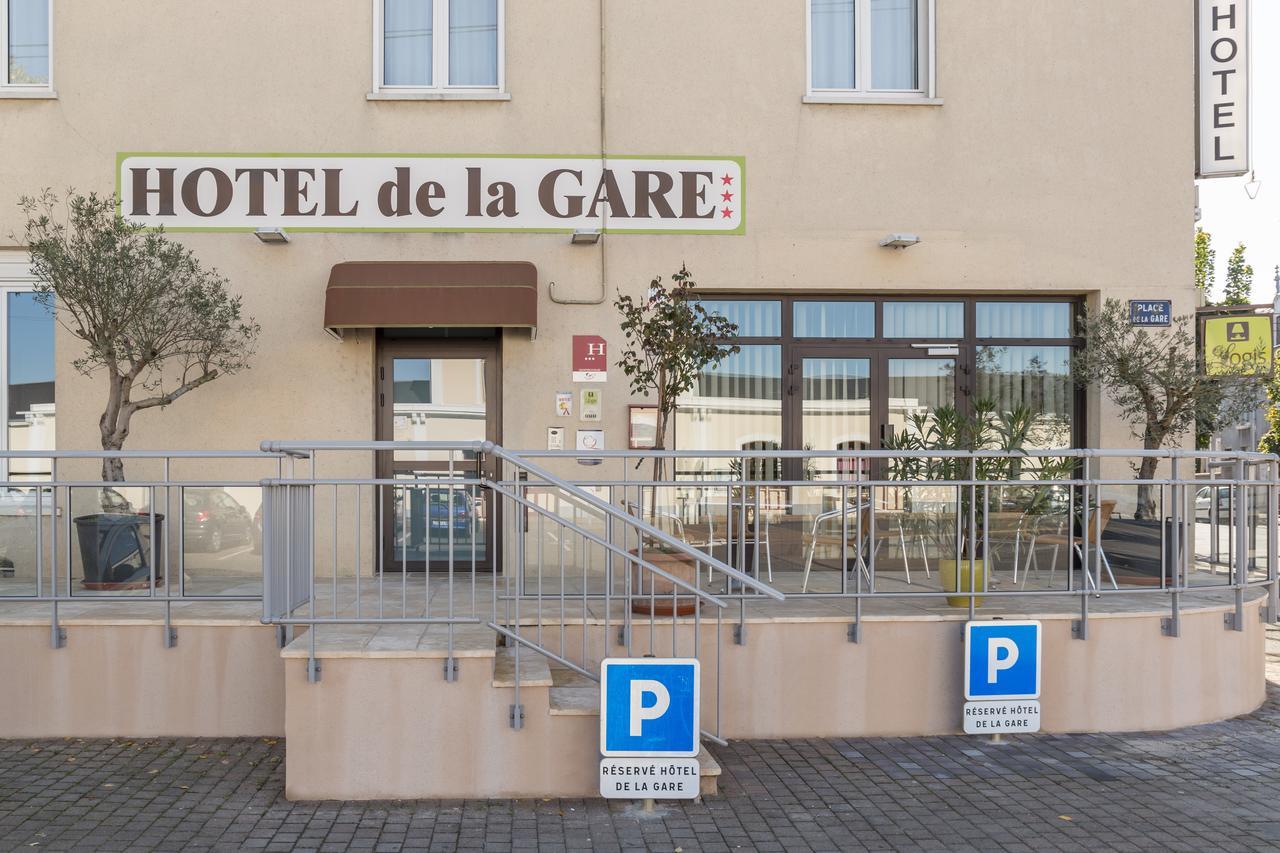Hotel De La Gare Thouars Exterior photo